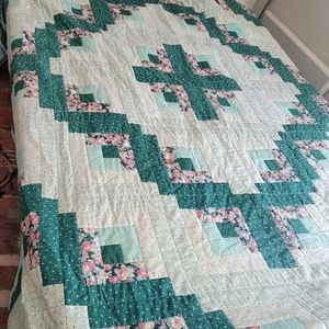 Vintage antique hand made quilt blanket full size 72x65"